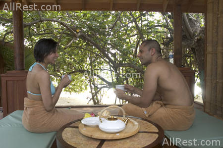 Olhuveli Beach & Spa Resort 21